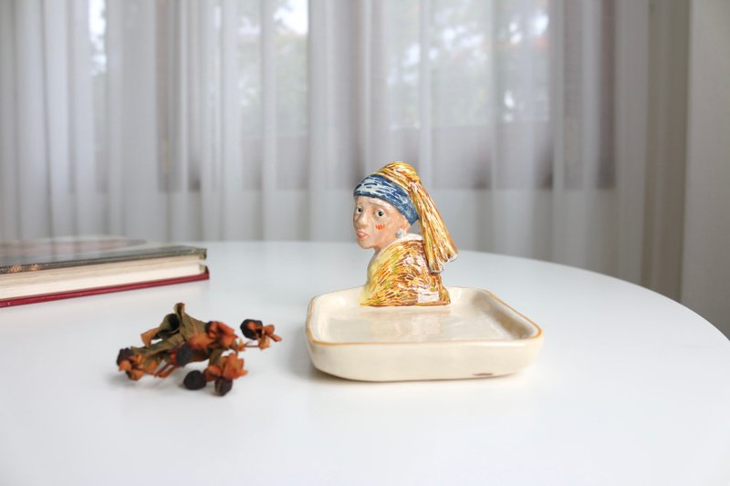 ceramic Jewelry Tray The Girl - 其他 - 陶 粉红色