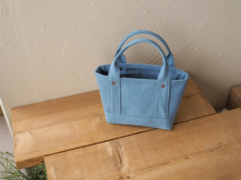 Tote Chibi Size Blue Jade with lid only - 手提包/手提袋 - 棉．麻 蓝色