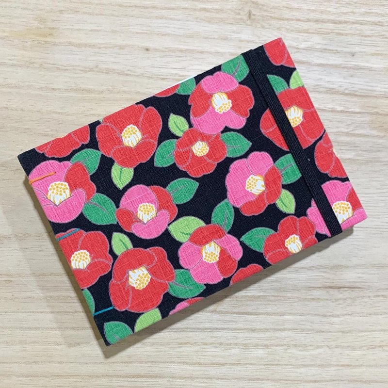 黑夜茶花 - 2025 无时效 A6 横开手缝手帐本 - 笔记本/手帐 - 纸 