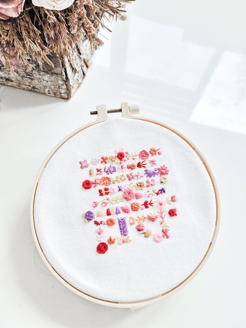 寿宴刺绣圈  人手刺绣 装饰品 家居挂墙装饰 手作礼物 - 摆饰 - 绣线 白色