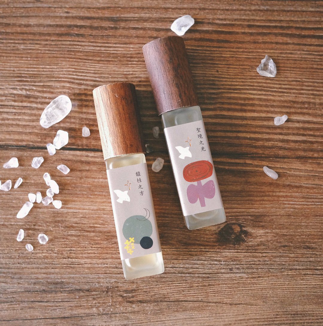 净化开运礼* 10ml 香氛喷雾 / 圣境之光、馥桂之方 - 香薰/精油/线香 - 精油 