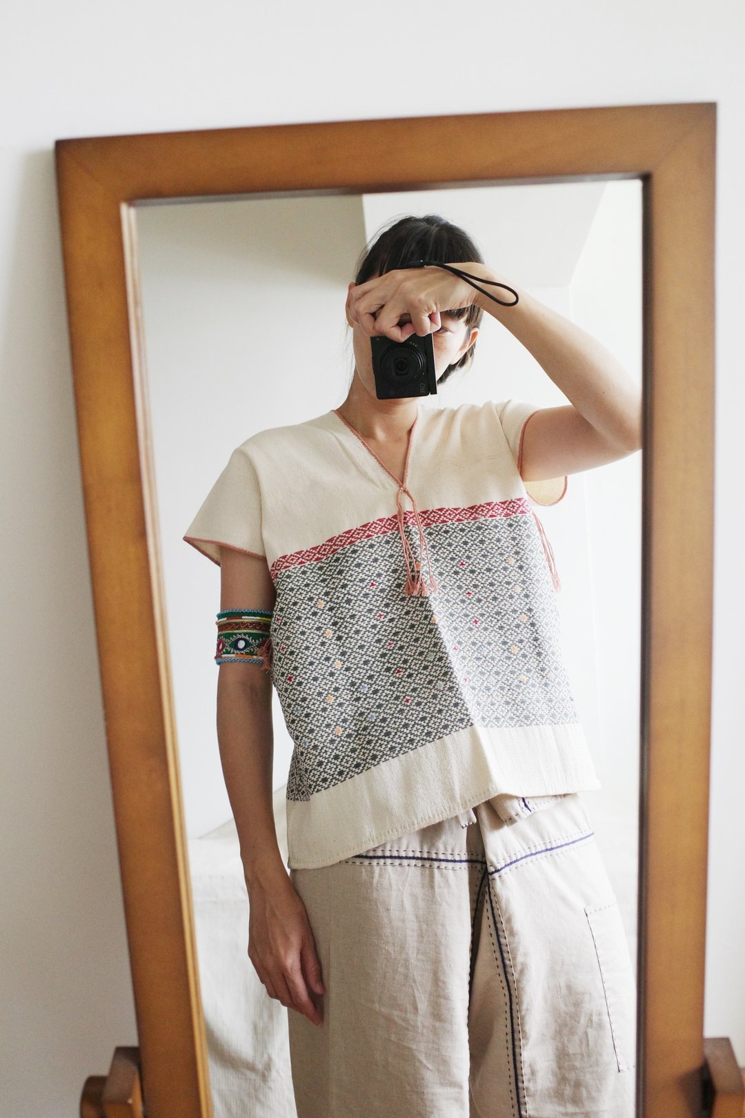 Karen shirt 泰北山岳民族克伦族手织布手工刺绣天然染织上衣 - 女装上衣 - 棉 