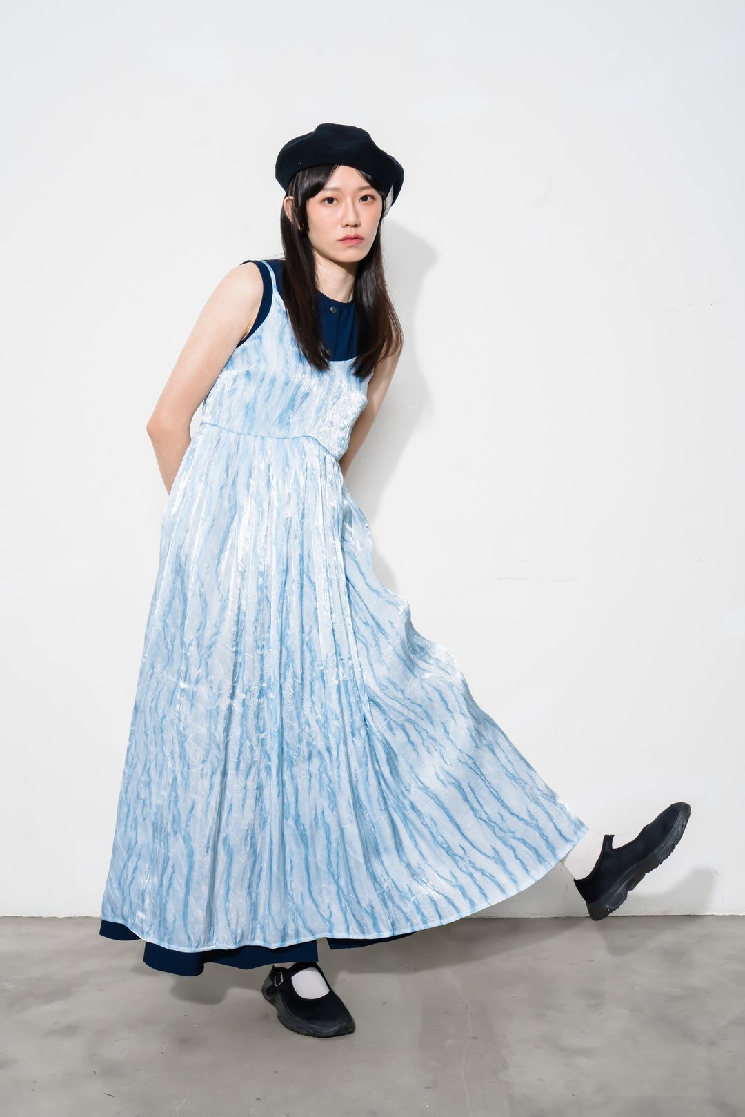 波浪印花连身裙 Wavy Print Dress - 洋装/连衣裙 - 其他材质 蓝色