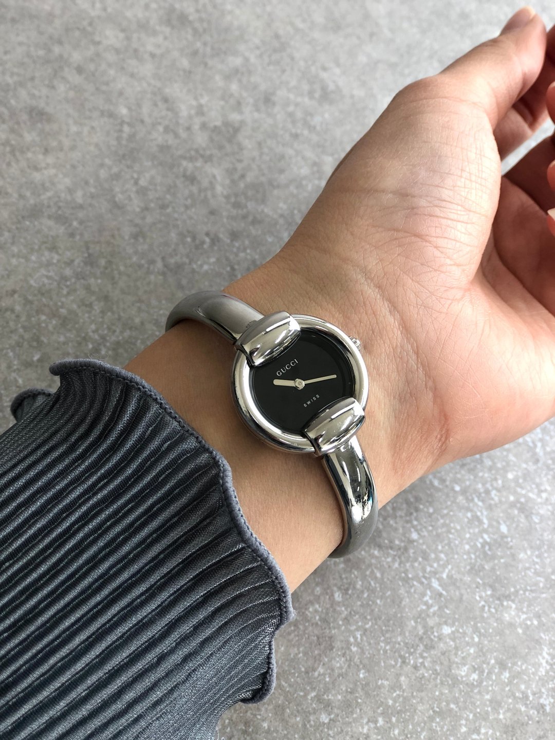 【VintageShop solo 日本直送中古包专卖店】GUCCI 古驰 腕表 银色 圆形 不锈钢 1400L vintage 古着 hzfia7 - 女表 - 不锈钢 银色