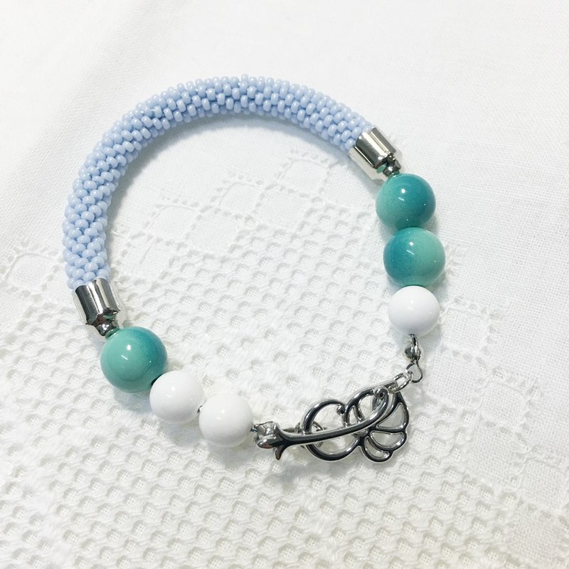 CandiiJewelry_Summer Blue Crochet Bracelet - 手链/手环 - 其他材质 