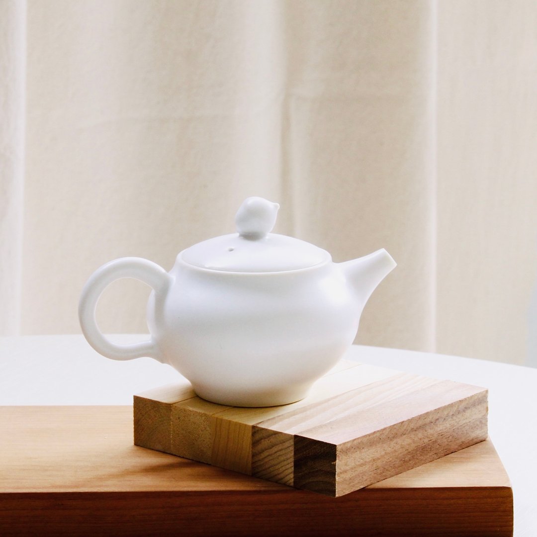 【白瓷茶具】橡实钮盖－100ml小茶壶 - 茶具/茶杯 - 瓷 白色