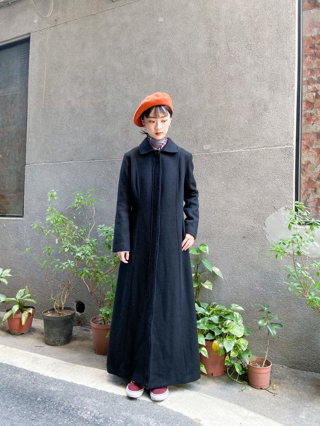 袅袅百货公司-Vintage 黑色毛呢长版大衣 外套 - 女装休闲/机能外套 - 棉．麻 