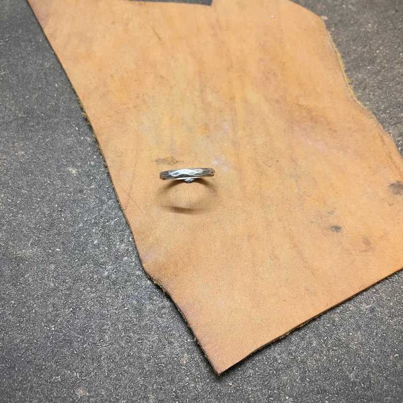 粗款纯银切面戒指 - 戒指 - 纯银 银色