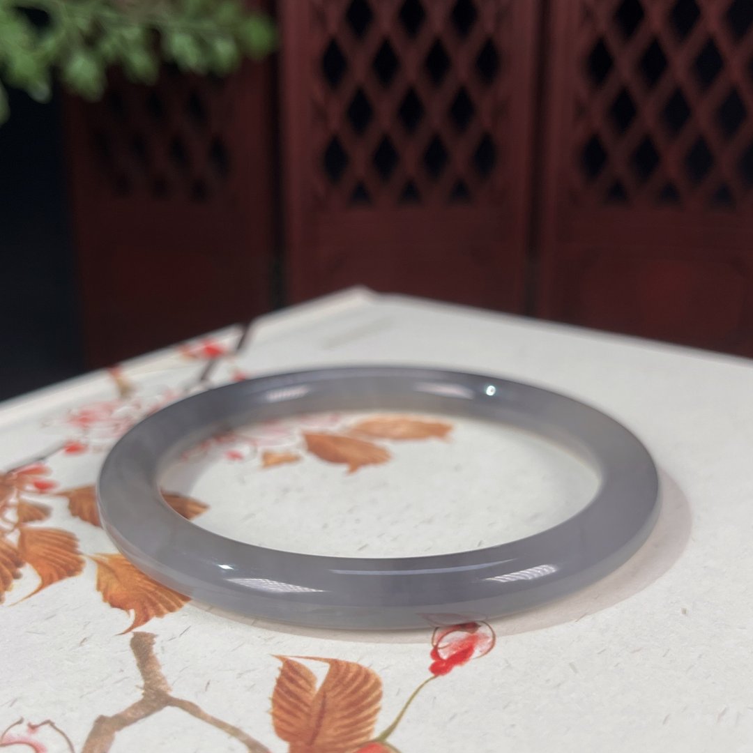 和田玉烟紫手镯54MM 老料冰底细圆条玉手环 附证书 质地细腻油润 - 手链/手环 - 玉石 