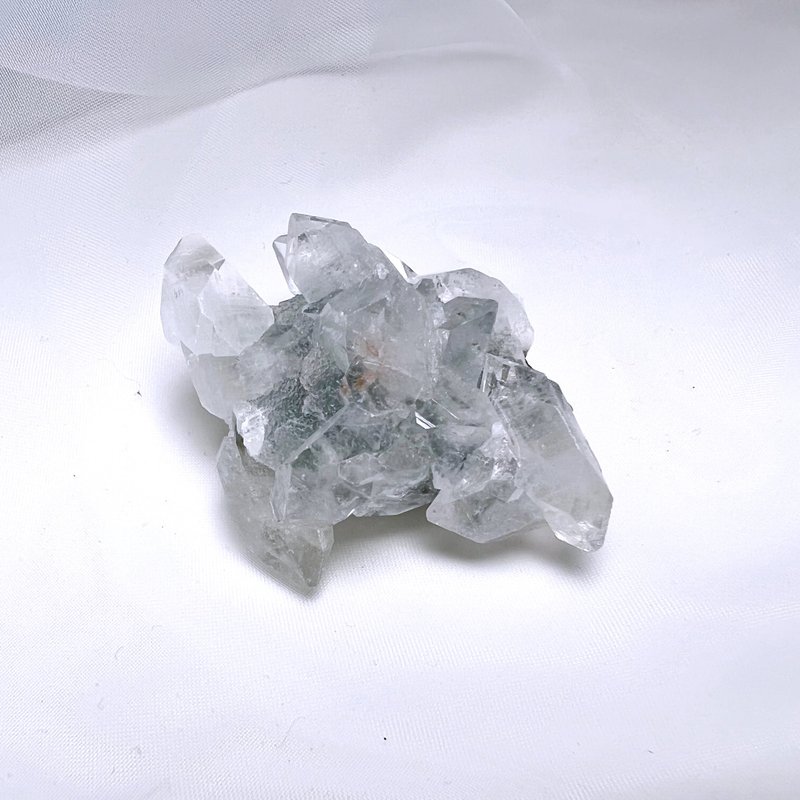 湖水绿。一图一物 办公疗愈 净化 摆件 精品 l 钻石鱼眼 鱼眼石 l - 摆饰 - 水晶 多色