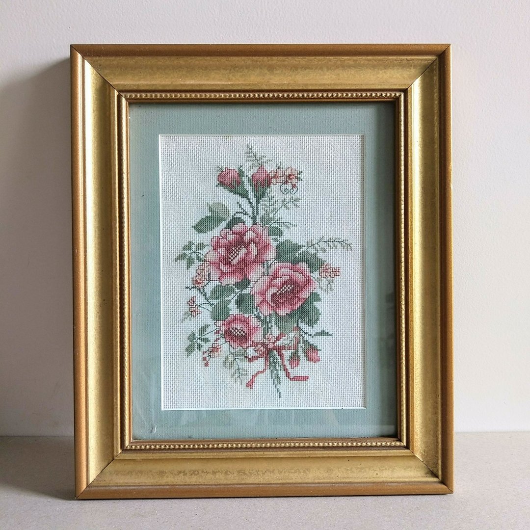 美国古董 粉色牡丹花十字绣金色裱框挂画摆饰 - 海报/装饰画/版画 - 纸 粉红色