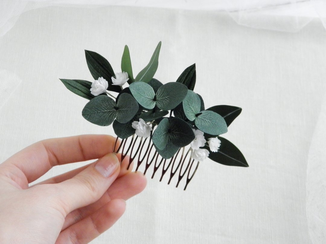 Bridal hair comb with gypsophila and eucalyptus Flowers hair comb bride - 发饰 - 其他材质 绿色