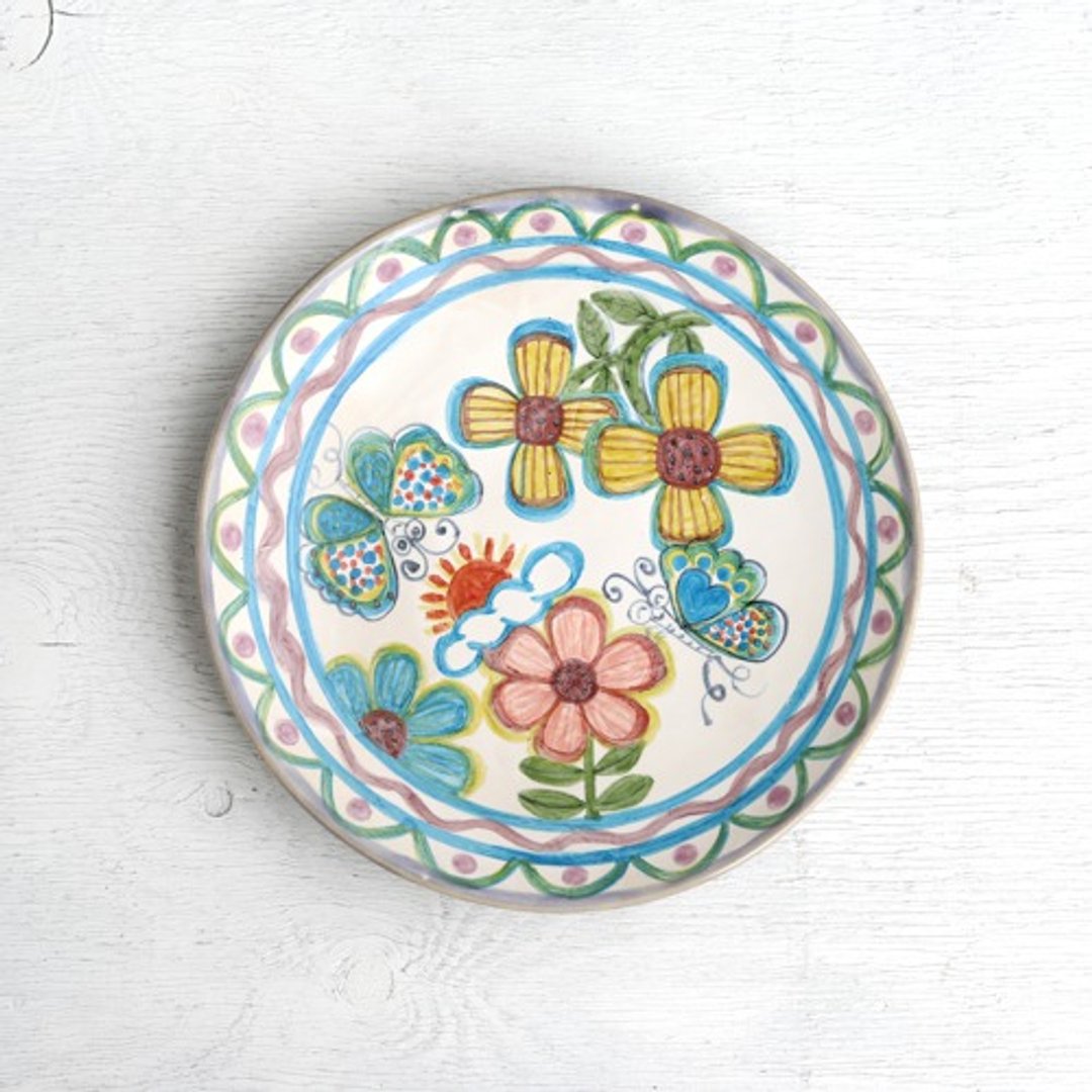 Flower and blue butterfly painting plate - 浅碟/小碟子 - 陶 