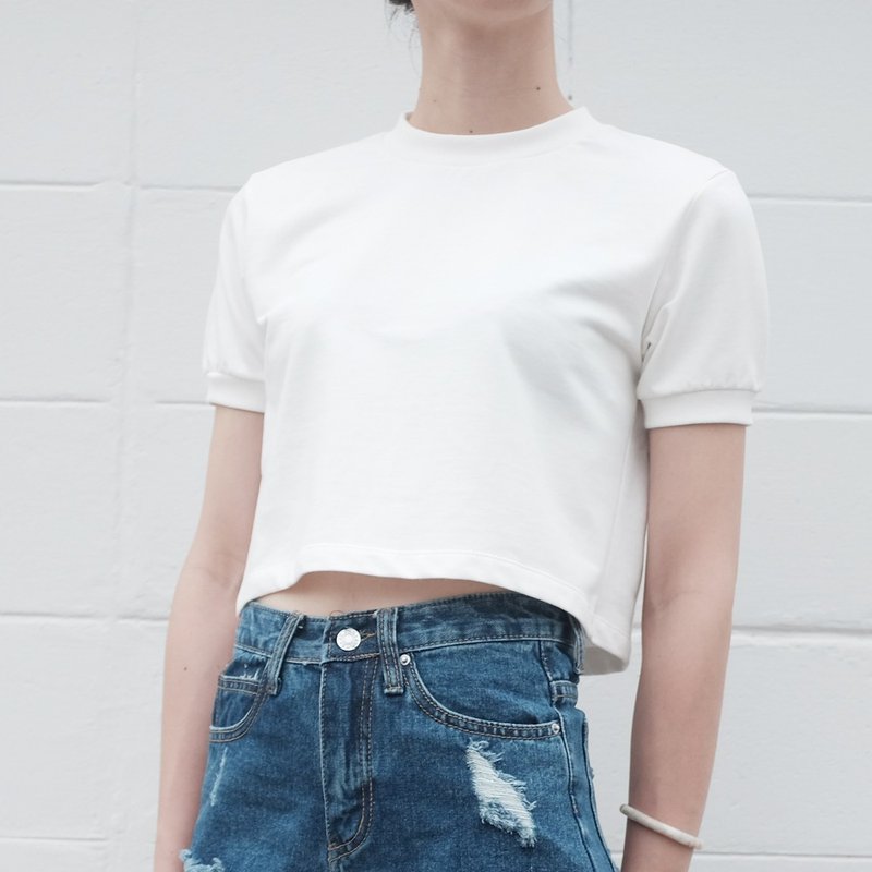 率性微高圆领短版上衣-白色 - 女装 T 恤 - 棉．麻 白色