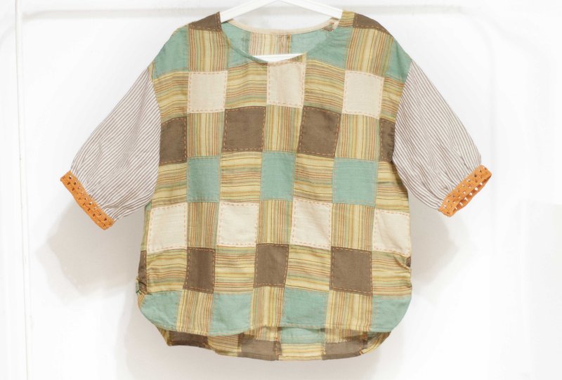 刺绣上衣/拼接泡泡袖上衣/钩织宽版上衣/ethnic tops-方格绿草原 - 女装上衣 - 棉．麻 多色