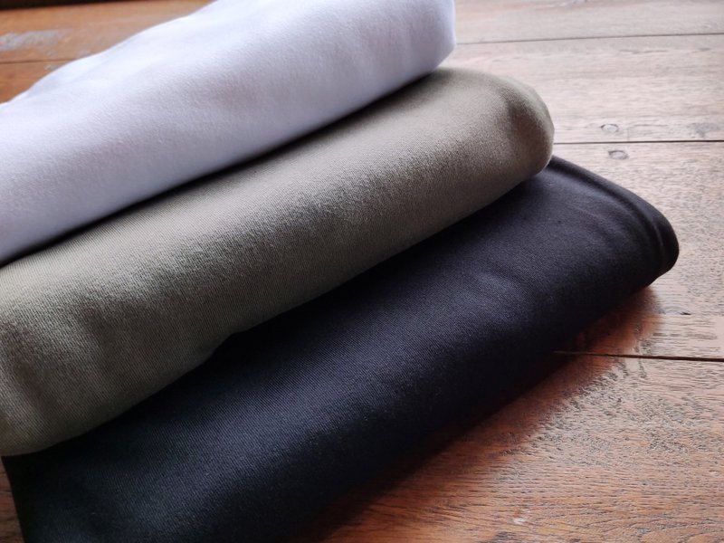 地球的气息 100%有机棉 针织布 纯白 / 军绿 / 黑 一码 - 编织/刺绣/羊毛毡/裁缝 - 棉．麻 白色