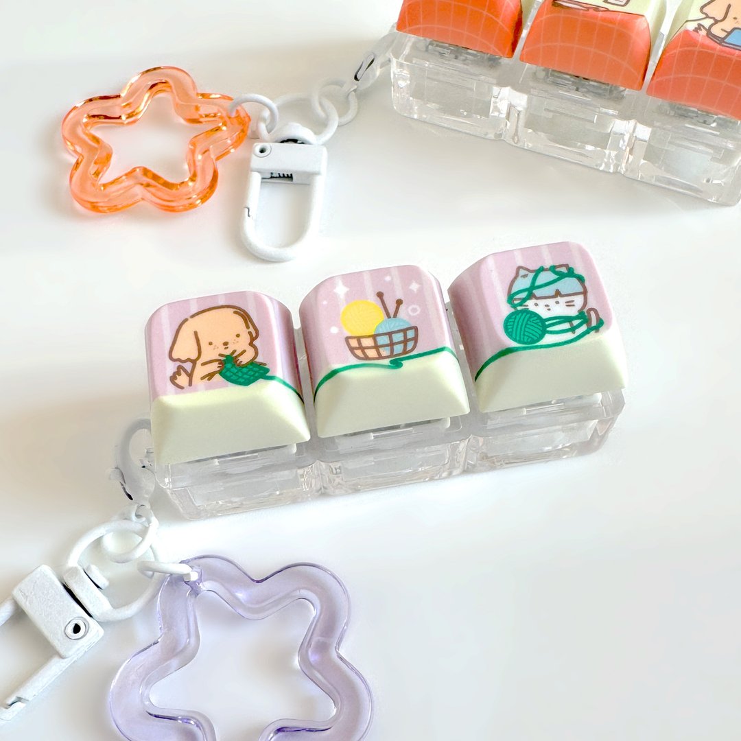 Yarn Keycaps 钥匙圈 疗愈小物 可爱猫狗造型 - 吊饰 - 塑料 