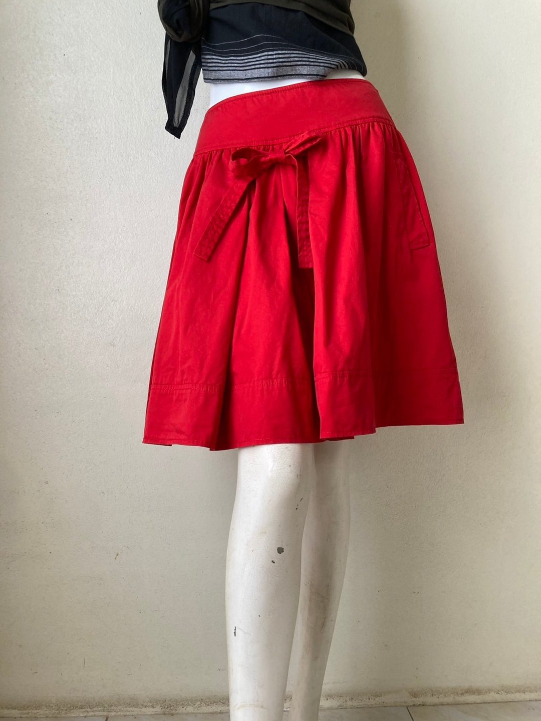 复古 Moschino Cheap and Chic 红色棉质裙 尺寸 I 42/ F 38/ USA 8 腰围 30 - 裙子 - 丝．绢 