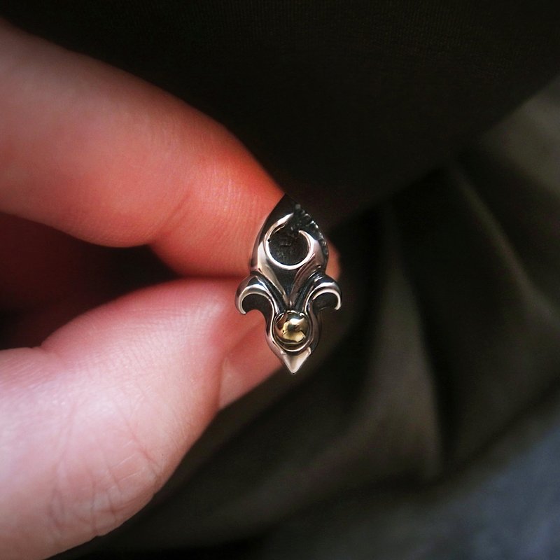 莲生系列【炬】925纯银耳饰单颗|光明 火焰 情人节祝福礼物 - 耳环/耳夹 - 纯银 银色