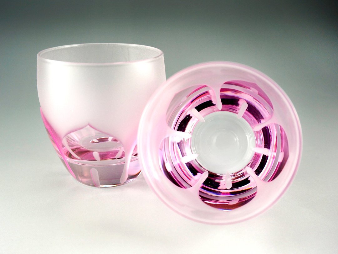 Kikyo boar cup [light red] - 酒杯/酒器 - 玻璃 粉红色