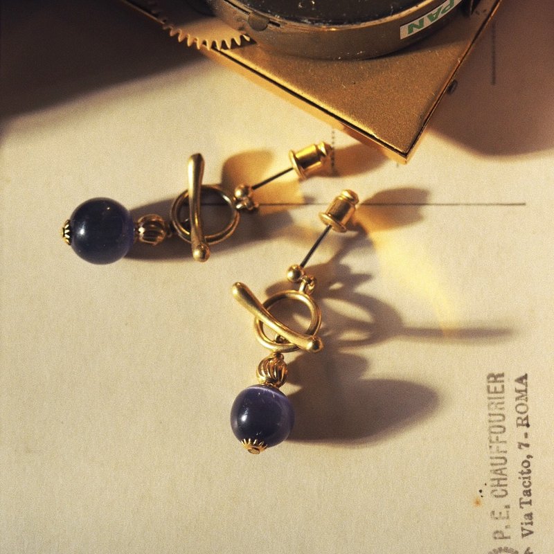 造型OT扣 可拆天然石多戴法耳环-I款紫猫眼石 - 耳环/耳夹 - 铜/黄铜 金色