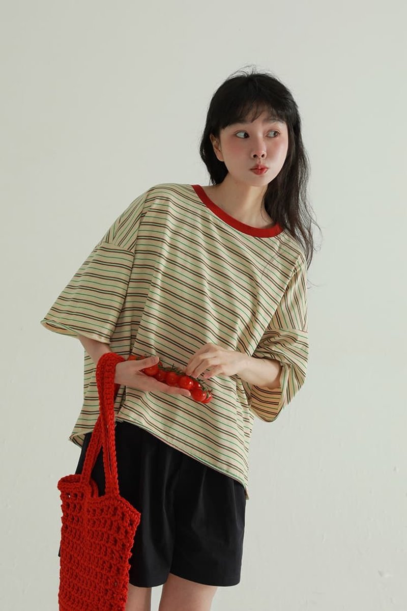 米白色 彩色領口條紋撞色短袖T恤 復古文藝休閒百搭寬松圓領上衣 - 女装 T 恤 - 棉．麻 卡其色