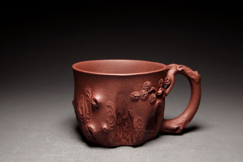 【松桩杯2】 龙山堂 全手工仿生器系列 四号深井底槽青 145cc - 茶具/茶杯 - 陶 紫色