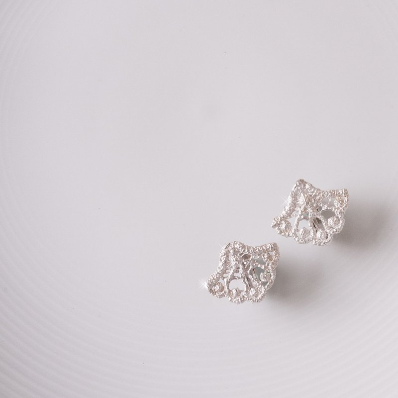 克拉拉浪漫曲-纯真_蕾丝纯银贵金属耳勾针/耳夹 - 耳环/耳夹 - 其他金属 银色