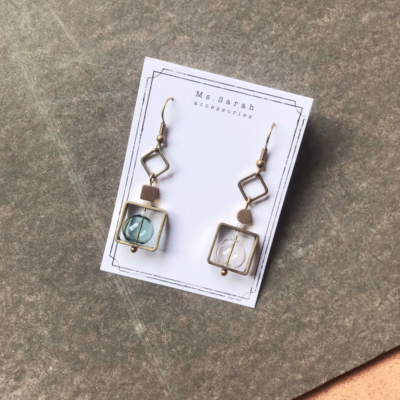 异国泡泡_黄铜耳环_墨绿与透明(可改夹) - 耳环/耳夹 - 玻璃 金色