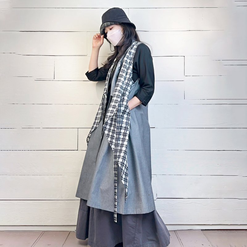 两色 - 立领拼接绑带长版外罩 #T3098 - 女装背心 - 棉．麻 灰色