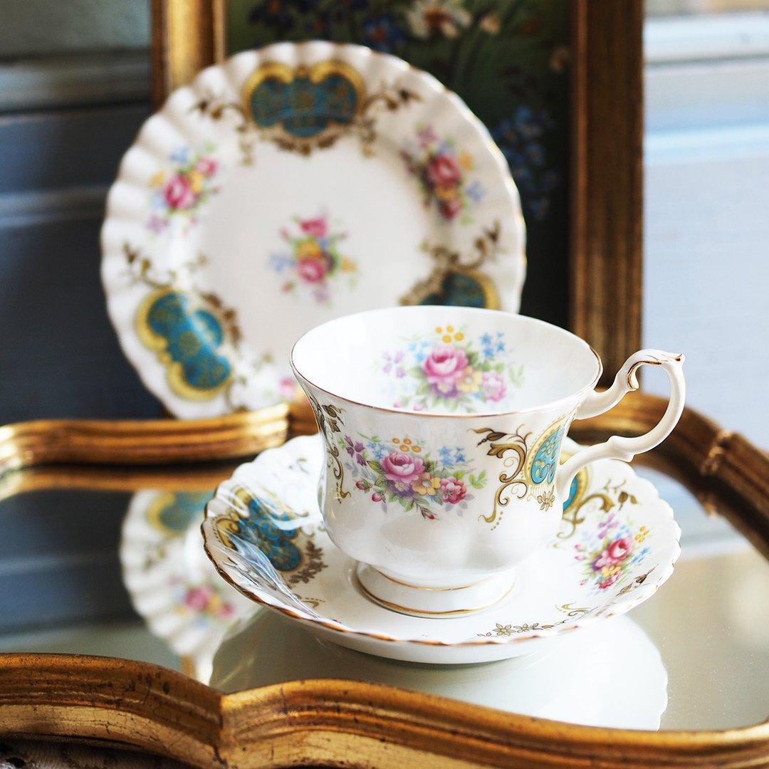 复古英国 Royal Albert 茶杯/ 碟子 / 甜品碟 3 件套装 - 茶具/茶杯 - 瓷 多色
