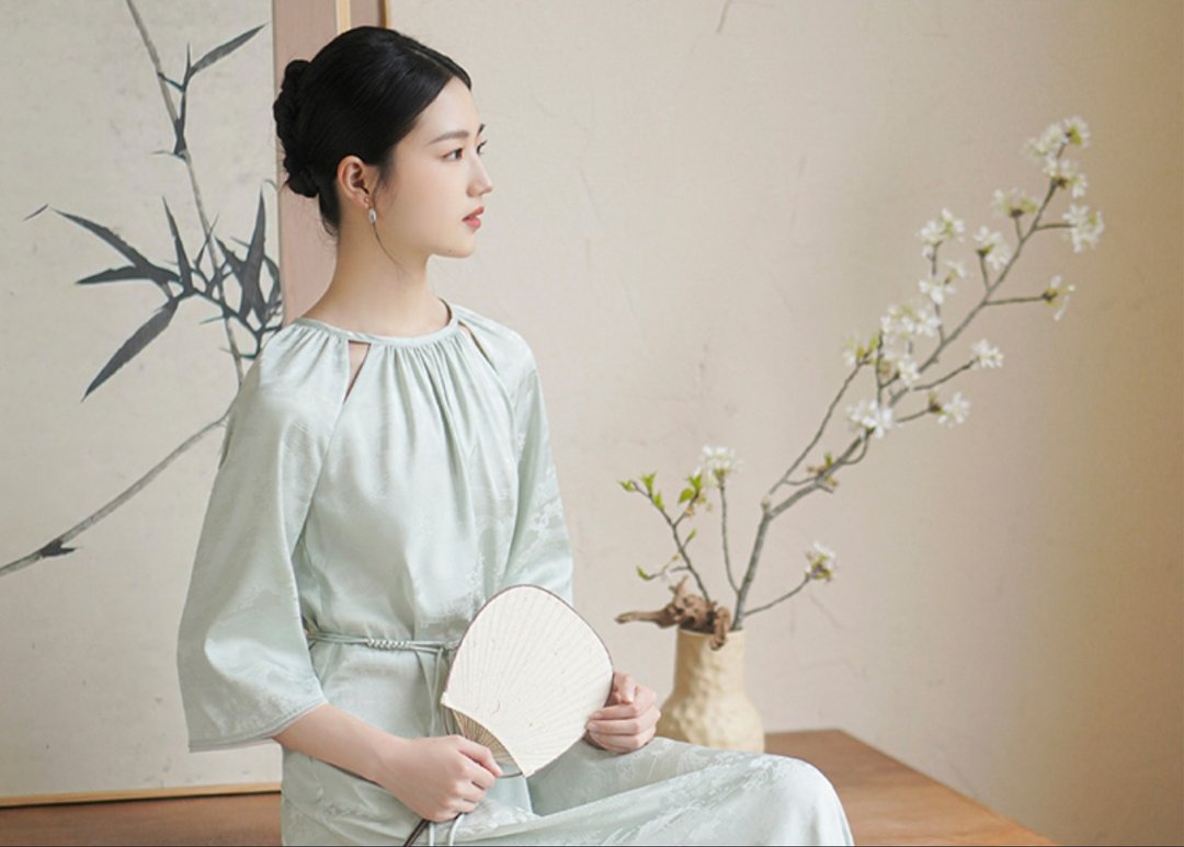 新中式 茶服插肩袖高级提花旗袍洋装 - 洋装/连衣裙 - 丝．绢 绿色