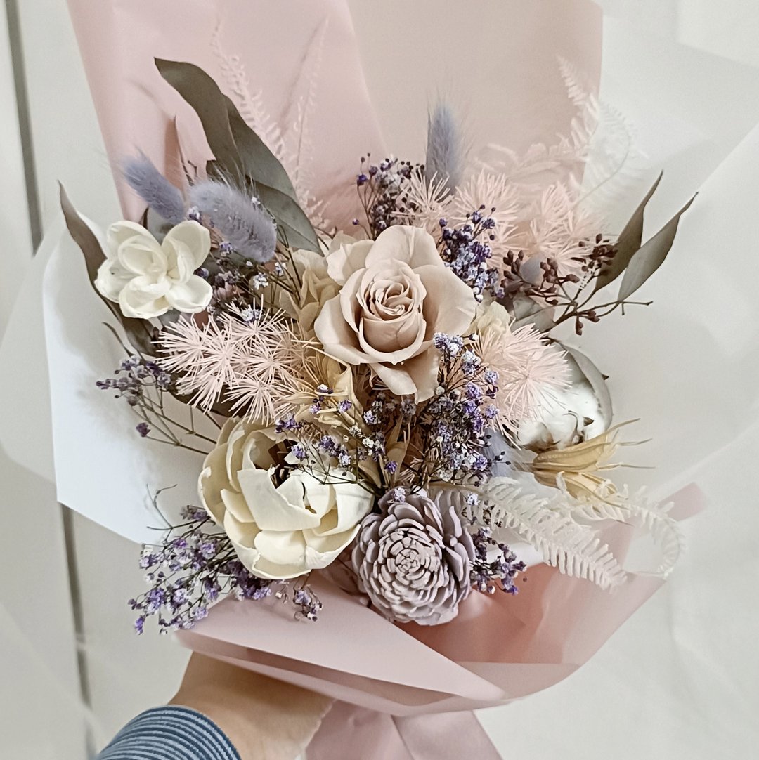 奶茶莫兰迪粉玫瑰永生花束 求婚告白捧花外拍周年情人节生日礼物 - 干燥花/捧花 - 植物．花 粉红色
