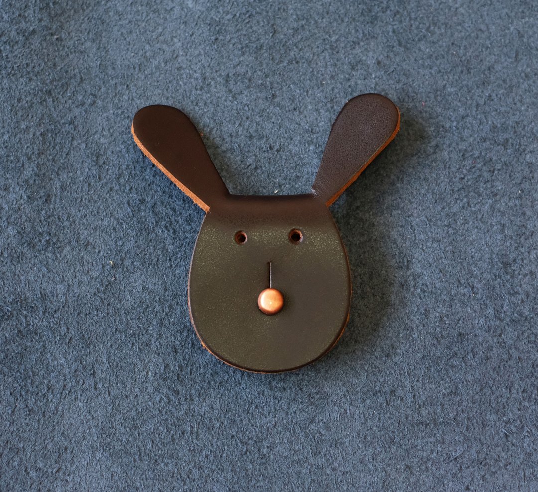 Leather Earphone Wrap / Headphone Holder /Cable Organizer / Cable Tidy - Black - 卷线器/电线收纳 - 真皮 黑色