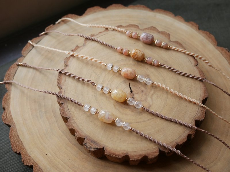 NB28/SS23~樱花玛瑙 l 蜡线 l 手工编织 l 手环 - 手链/手环 - 半宝石 卡其色