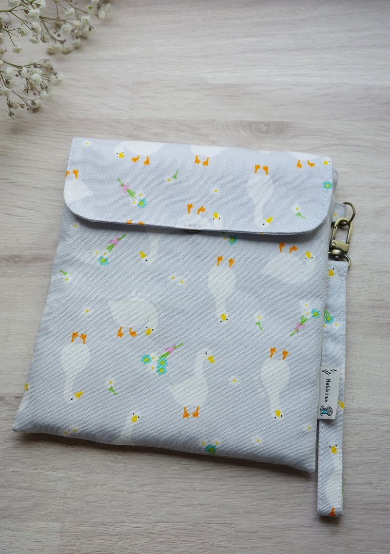 灰鹅鹅 - 电子书阅读器保护套 kobo libra colour 7寸 | 海柏手作 - 电脑包 - 棉．麻 