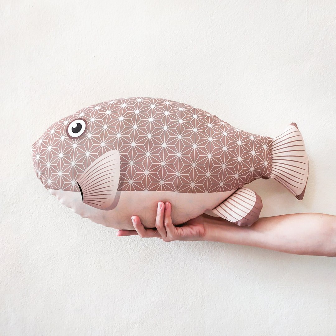 Pufferfish pillow - 枕头/抱枕 - 棉 卡其色