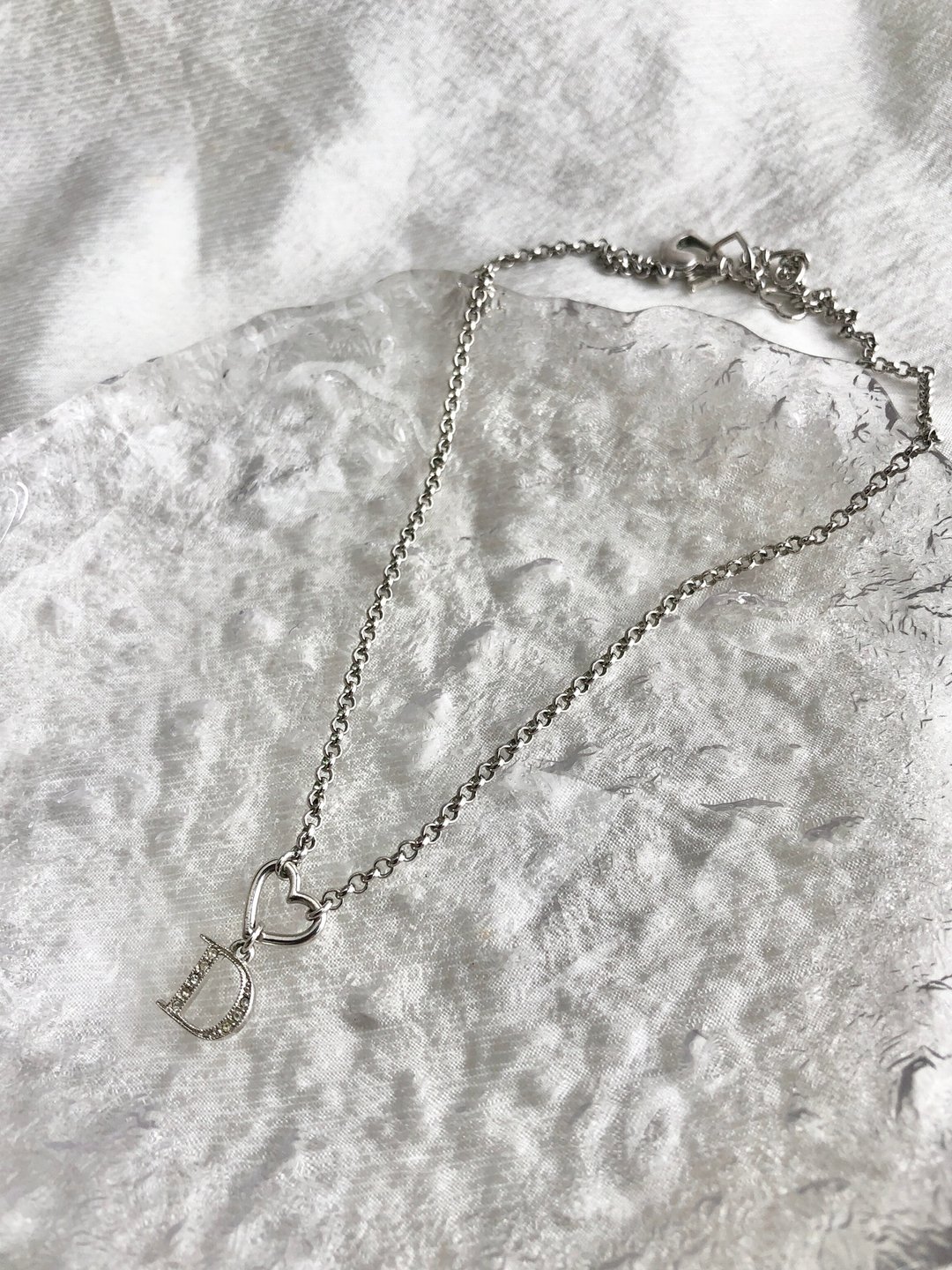 【日本直送 名牌中古包】Christian Dior クリスチャン ディオール 项链 银色 D logo 爱心 缀饰 莱茵石 h7edxg - 项链 - 其他材质 银色