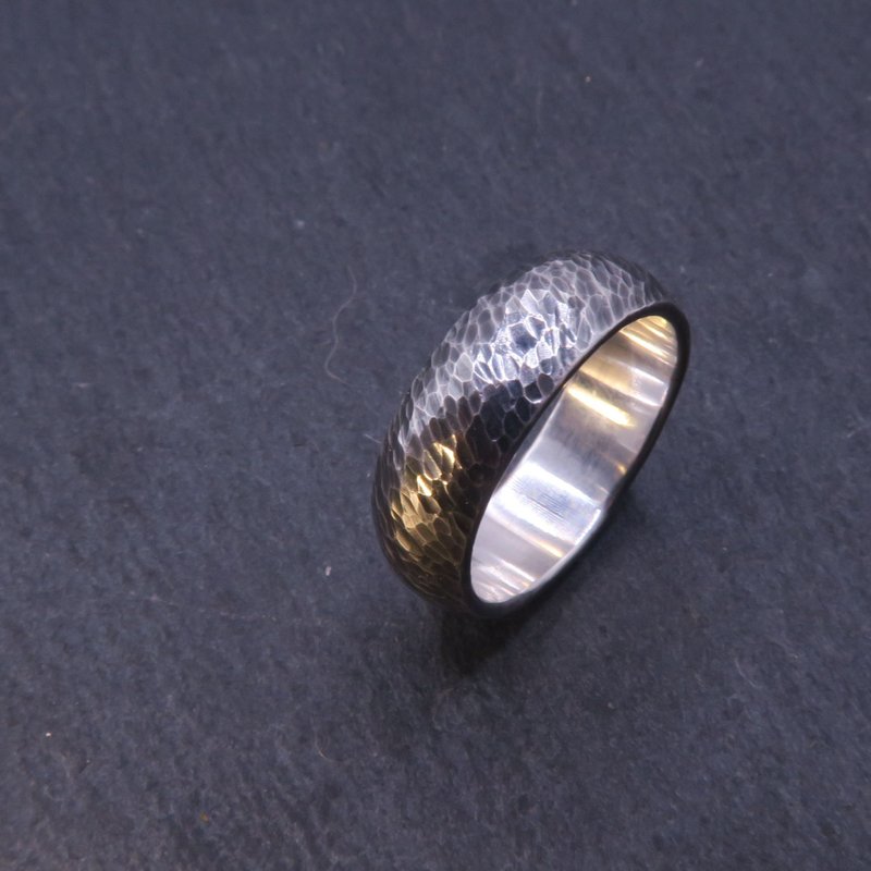 麟 黑色 - 宽版圆弧面 纯银锻敲戒指 宽约6mm/厚约2mm - 对戒 - 其他金属 银色