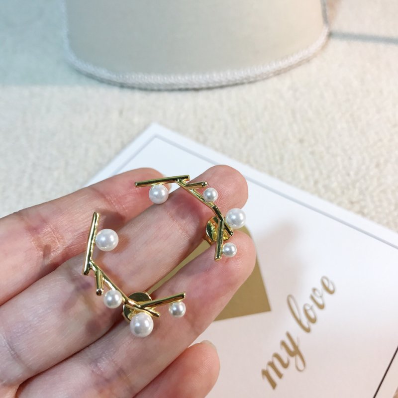 简约珍珠树枝耳钉 925银镀金 - 耳环/耳夹 - 其他金属 银色