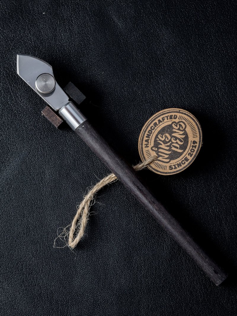 Hand made ruling pen for expressive  calligraphy/Hard series/ Handle carved - 蘸水笔 - 其他金属 银色