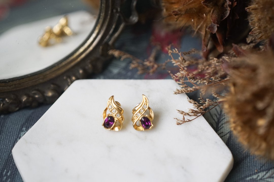 【老饰品/西洋老件】VINTAGE AVON Amethyst Collection - 耳环/耳夹 - 其他金属 金色