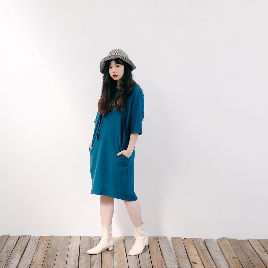 城市女孩海蓝廓形洋装 - 洋装/连衣裙 - 其他材质 蓝色