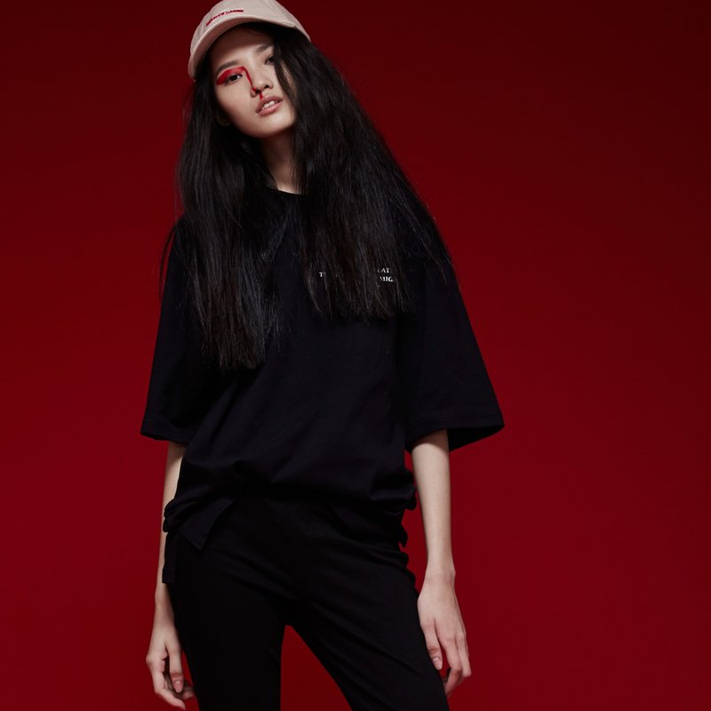 Just Me collection - Fifth Sleeve | 落肩五分袖Tee - 女装 T 恤 - 棉．麻 黑色