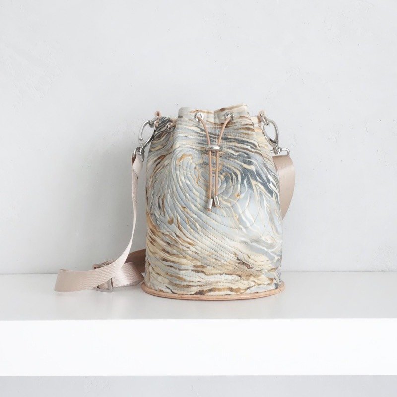 Wildlife 水桶包 斜背包 侧背包 通勤 生日 闺蜜交换 毕业礼物 - 侧背包/斜挎包 - 棉．麻 卡其色