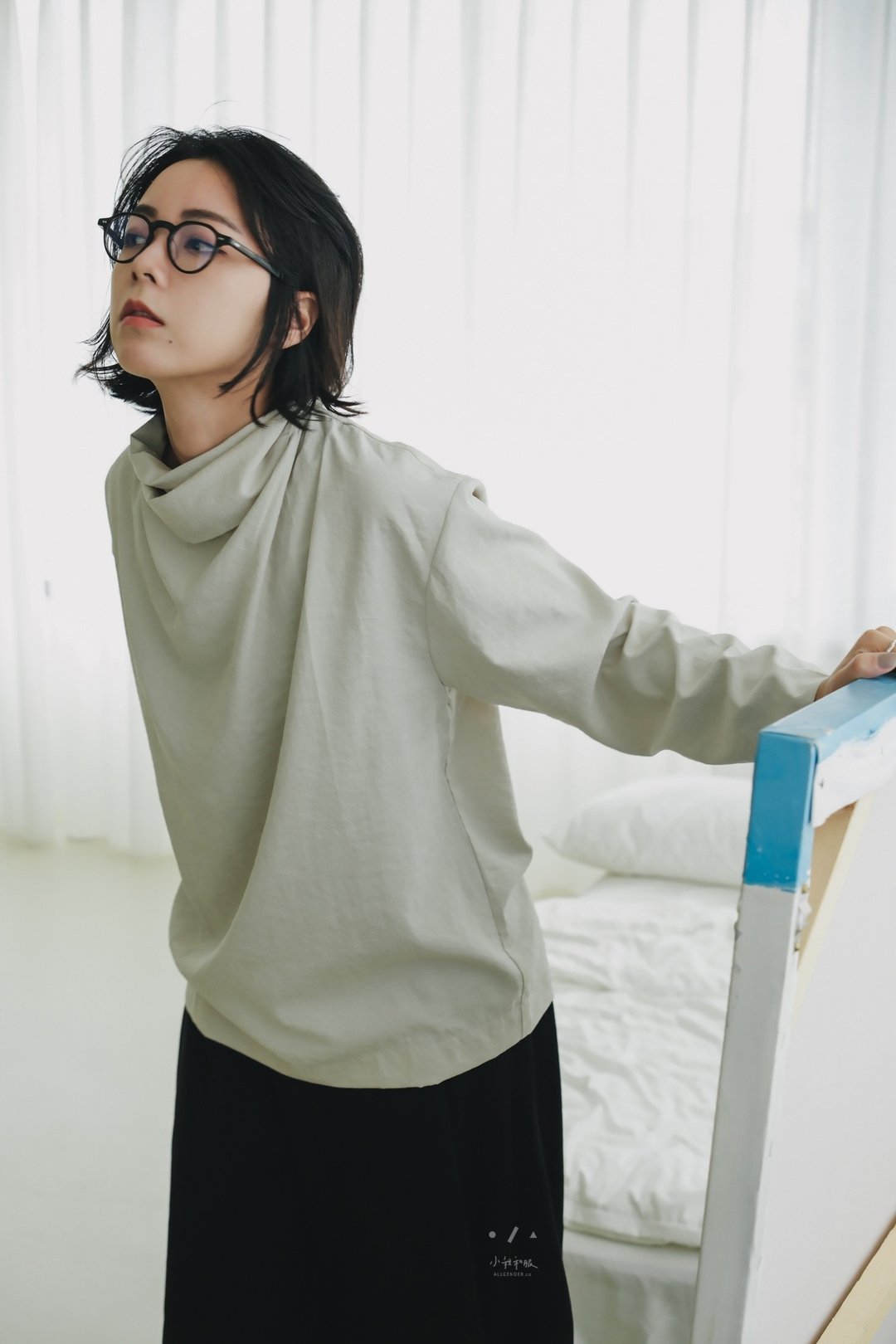 烟雨缭绕绑绳柔雾上衣 - 2色 - 云雾 - 女装上衣 - 其他人造纤维 白色