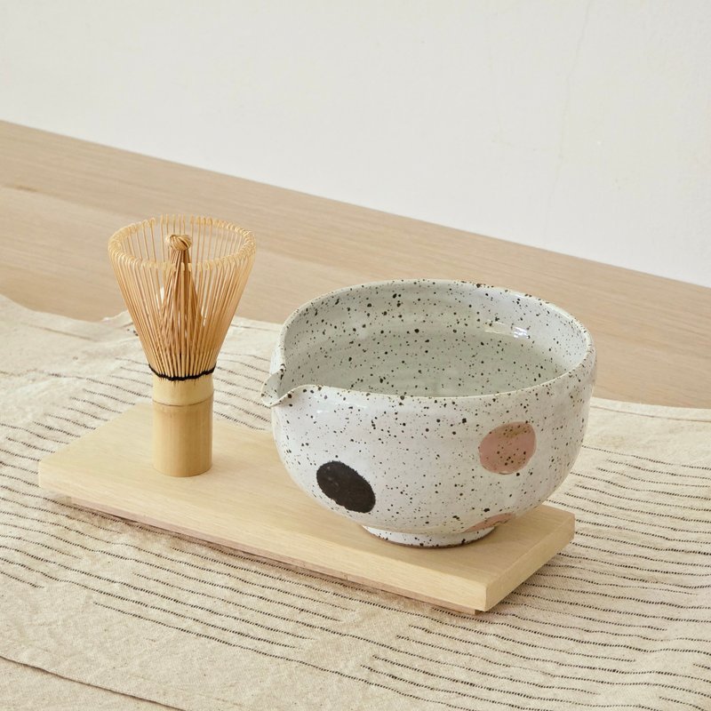 手捏手绘抹茶碗 Chawan - 茶具/茶杯 - 陶 白色