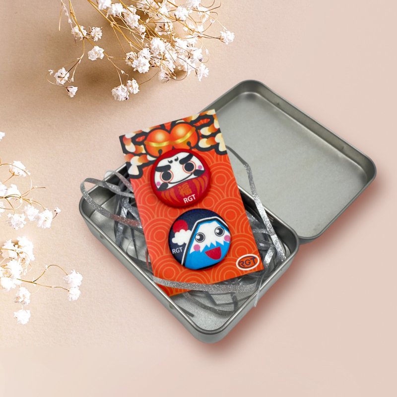 | •R• | Q版富士山达摩组合 | 磁铁/胸章/徽章/别针 - 胸针 - 塑料 