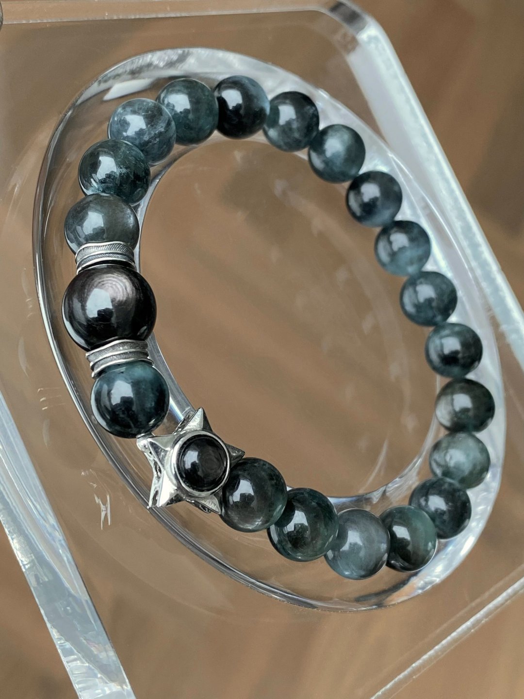 天然魔鬼蓝海蓝宝+金运石 黑爆闪星际星光海蓝宝 稀少矿料 8.3mm - 手链/手环 - 水晶 
