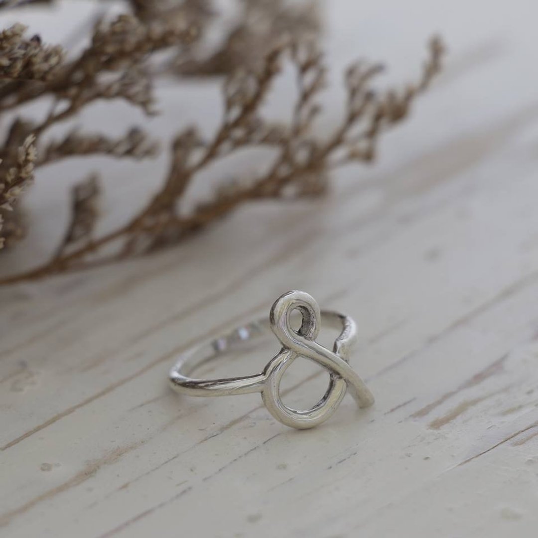 ampersand sign Minimal &amp; ring handmade women Girl silver stacking simple modern - 戒指 - 其他金属 银色